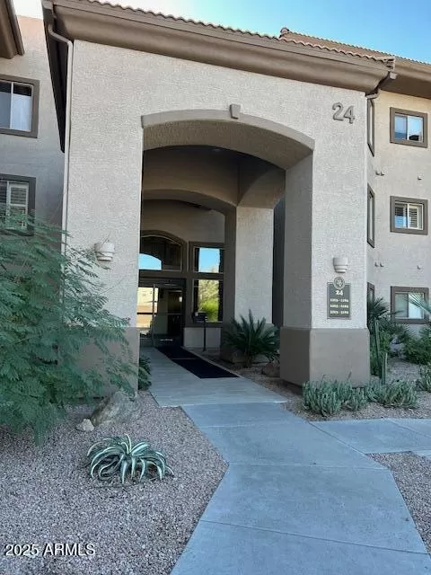 MLS: 6958797 Condo For Sale