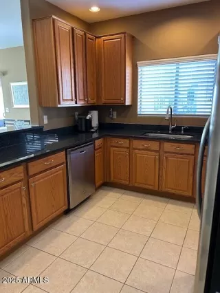 Photo #2: 6958797 Listing