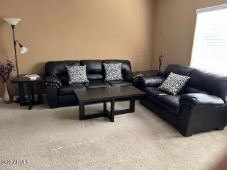 Photo #3: 6958797 Listing