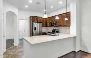 Photo #4: 6958880 Listing 