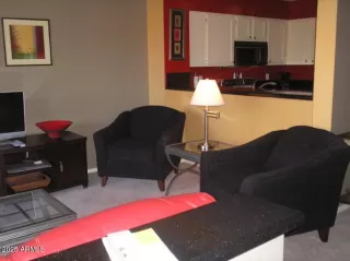 Photo #1: 6958897 Listing