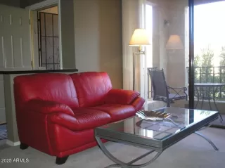 Photo #2: 6958897 Listing