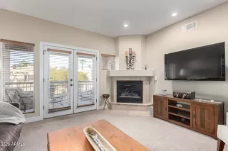 Photo #6: 6958915 Listing