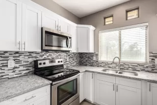 Photo #2: 6958961 Listing 