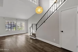 Photo #5: 6959075 Listing 