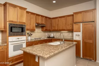 Photo #5: 6959089 Listing 