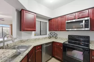 Photo #4: 6959148 Listing 