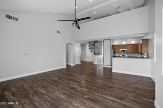 Photo #4: 6959162 Listing 