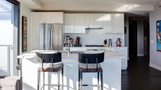 Photo #4: 6959315 Listing