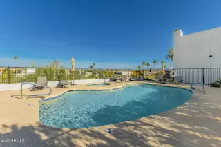 Photo #3: 6959436 Listing 