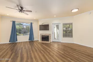 Photo #5: 6959566 Listing 