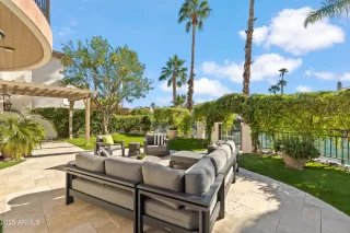 Photo #2: 6959633 Listing 