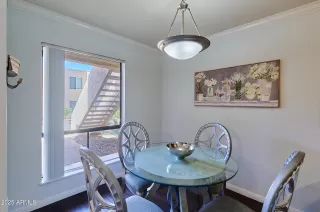 Photo #5: 6959647 Listing 