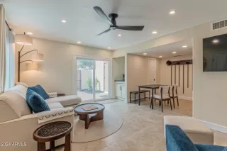 Photo #2: 6959791 Listing 