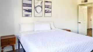 Photo #6: 6959799 Listing 