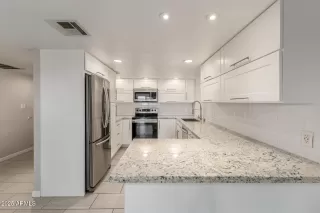 Photo #4: 6959883 Listing 