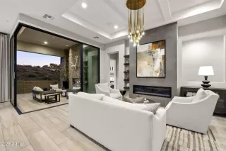 Photo #4: 6960059 Listing 