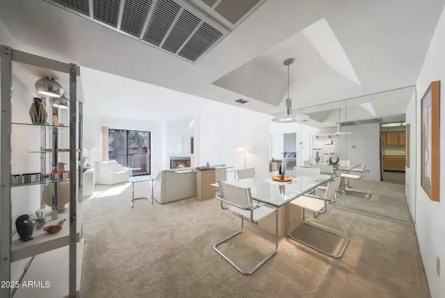 MLS: 6960063 Condo For Sale