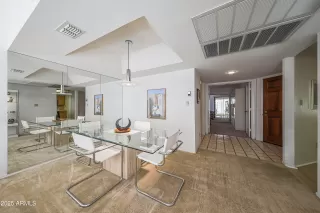 Photo #2: 6960063 Listing 