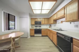 Photo #4: 6960063 Listing 