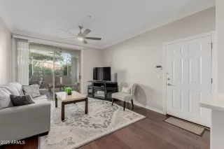 Photo #5: 6960160 Listing 