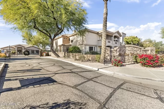 MLS: 6960182 Condo For Sale