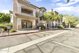 Photo #1: 6960182 Listing 