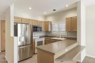 Photo #5: 6960182 Listing 