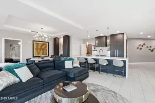 Photo #1: 6960344 Listing 