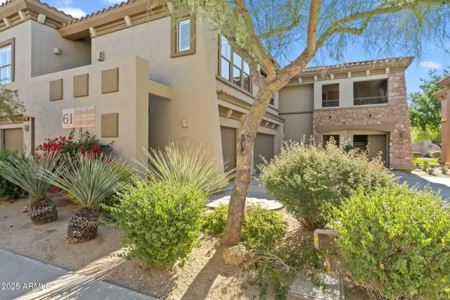 MLS: 6960490 Condo For Sale