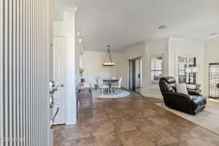 Photo #5: 6960490 Listing