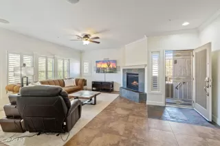 Photo #6: 6960490 Listing