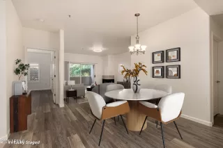 Photo #5: 6960536 Listing 