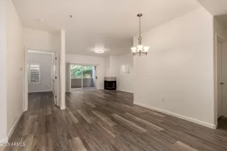 Photo #6: 6960536 Listing 