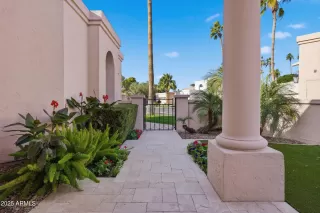 Photo #2: 6960679 Listing