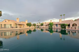 Photo #4: 6960679 Listing