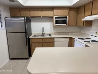 Photo #6: 6960734 Listing 