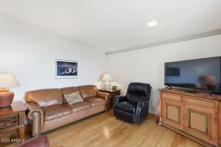 Photo #4: 6960735 Listing 