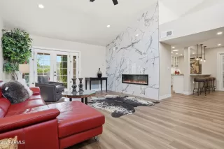 Photo #6: 6960796 Listing 