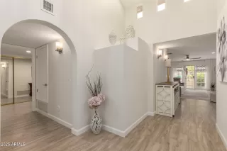 Photo #4: 6960862 Listing