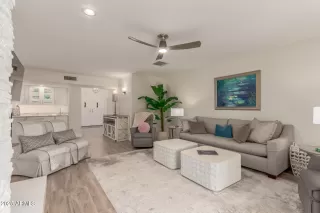 Photo #5: 6960862 Listing