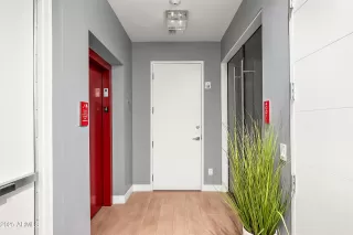 Photo #2: 6960893 Listing