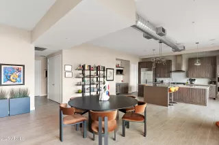 Photo #5: 6960893 Listing