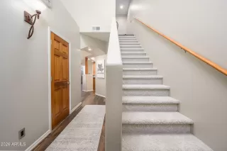 Photo #5: 6960977 Listing 