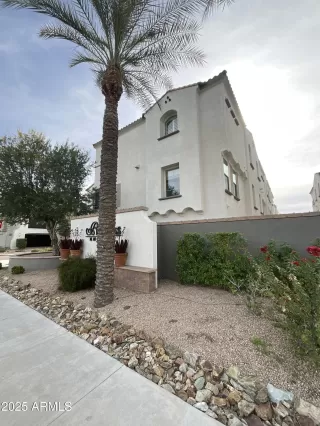 Photo #5: 6961053 Listing 