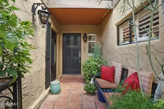 Photo #2: 6961200 Listing 