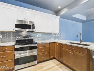 Photo #1: 6961317 Listing 