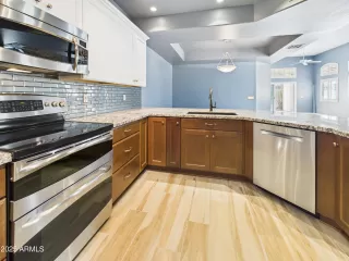 Photo #2: 6961317 Listing 