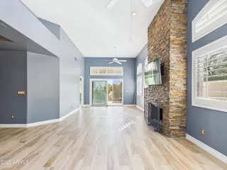 Photo #4: 6961317 Listing 