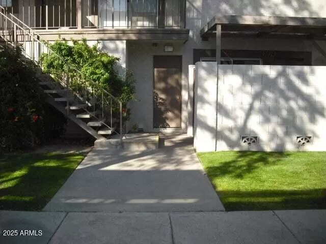 MLS: 6961348 Condo For Sale